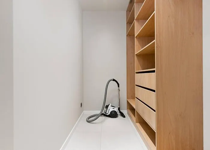 Noviy Bereg 1-bedroom Apartment